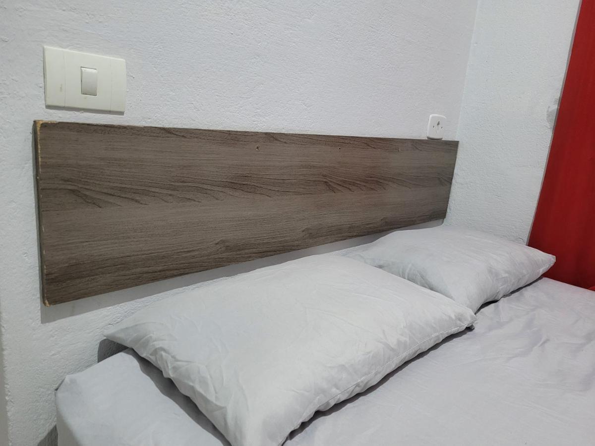 Hostel Sion - Apartamentos Itanhaém Buitenkant foto